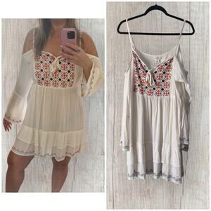 NEW Exist boho emroidered bell sleeve dress, large